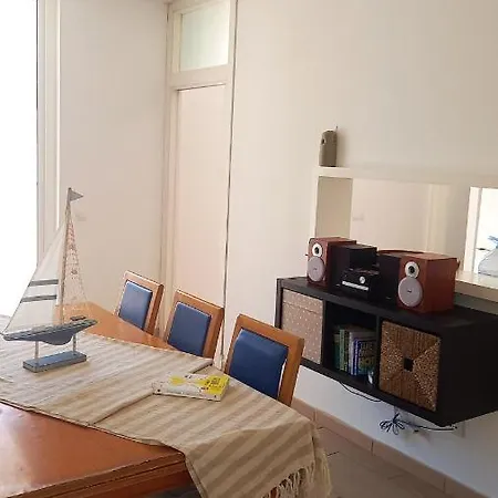 Seaside In With Private Pool Вилла *